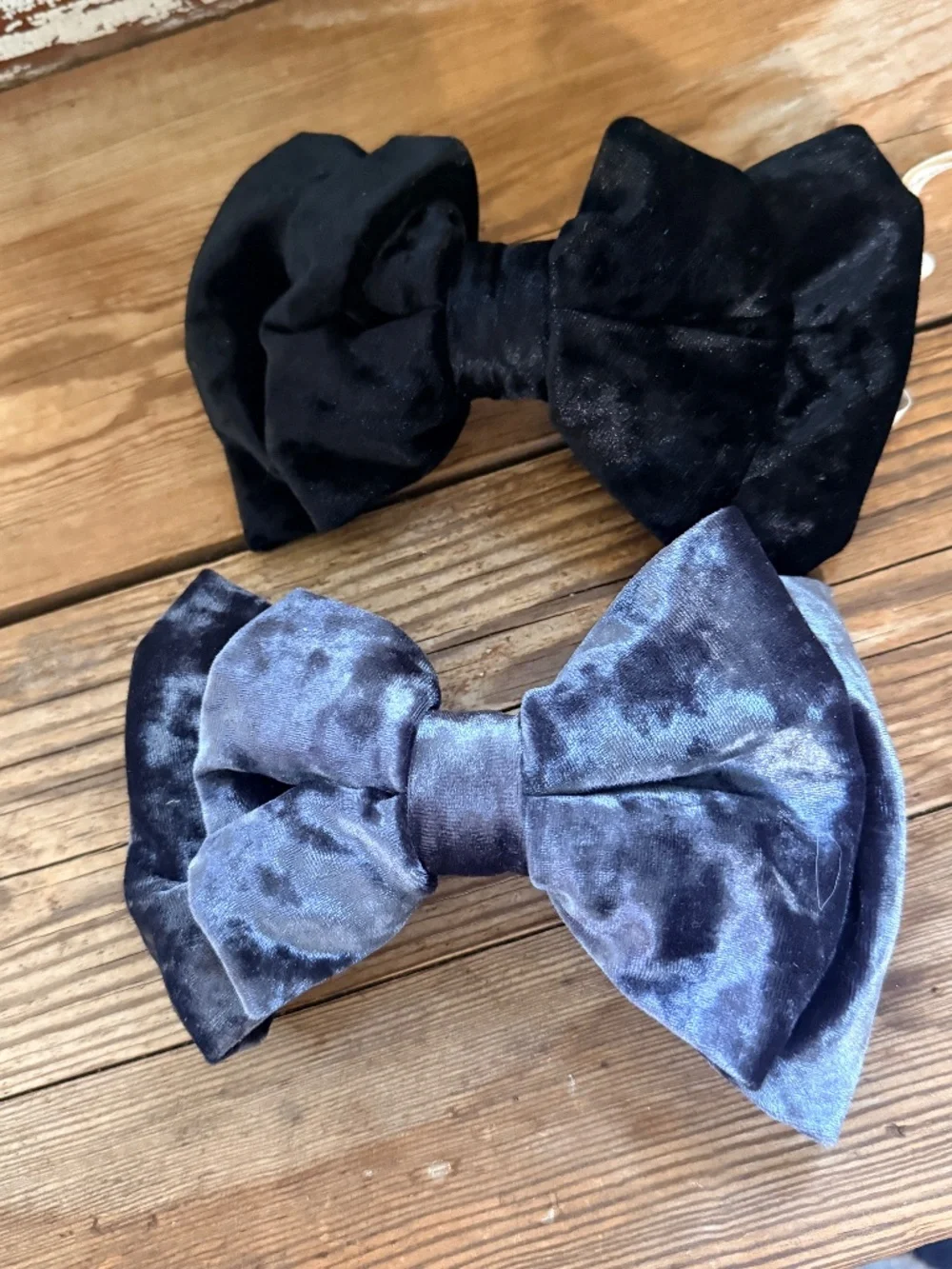 NWT Anthropologie Velvet Hair Bow Barette Set Blue and Black